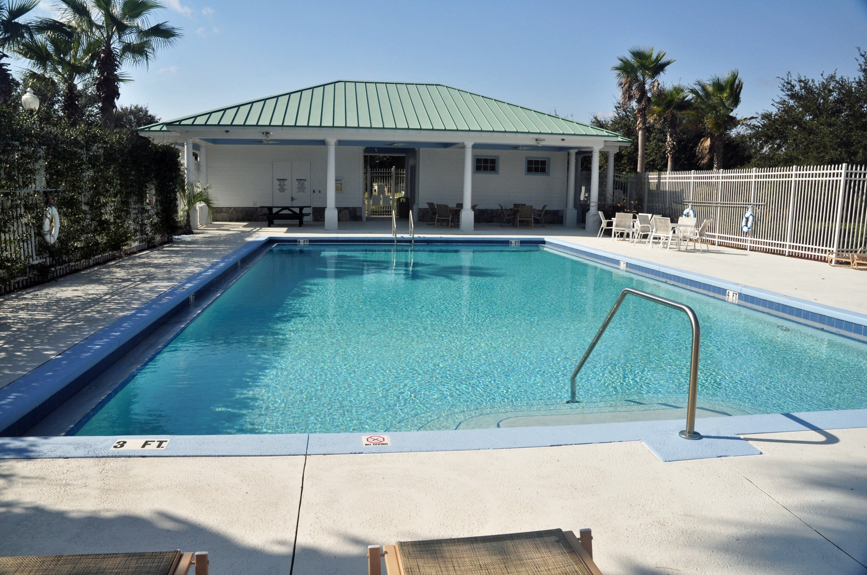 Community THE PALMS VILLA